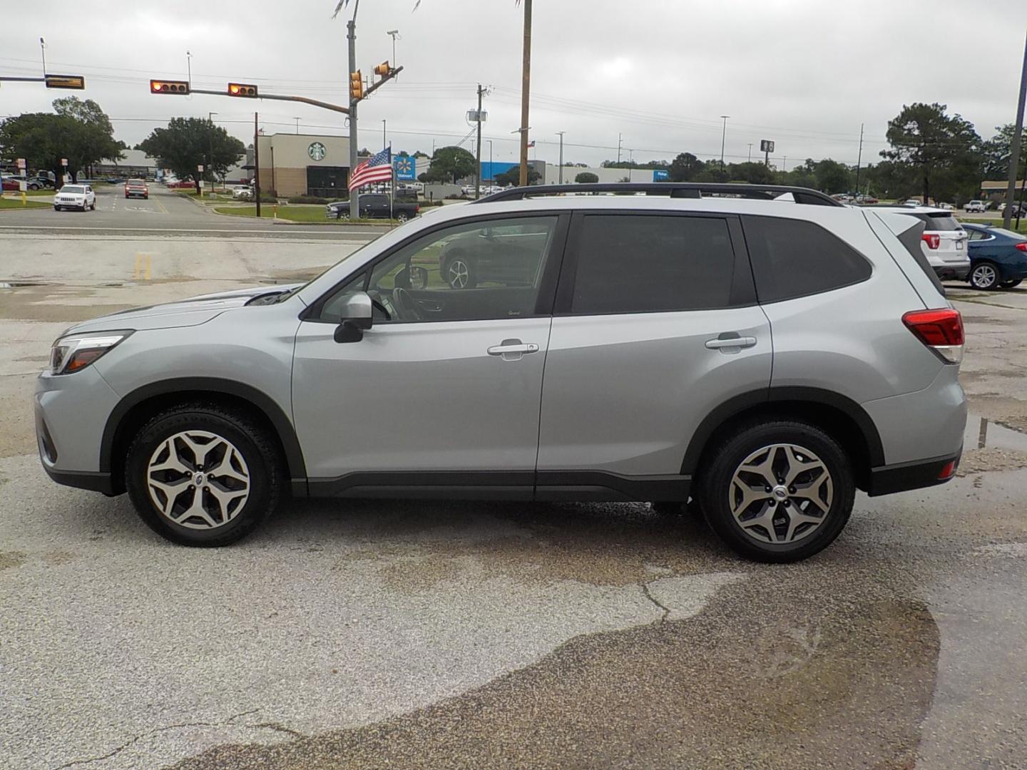 2021 Silver /Black Subaru Forester (JF2SKAJC4MH) , Automatic transmission, located at 1617 W Church Street, Livingston, TX, 77351, (936) 327-3600, 30.710995, -94.951157 - This vehicle is just BEGGIING to be taken to the mountains this summer!! Come check it out for yourself! - Photo#4